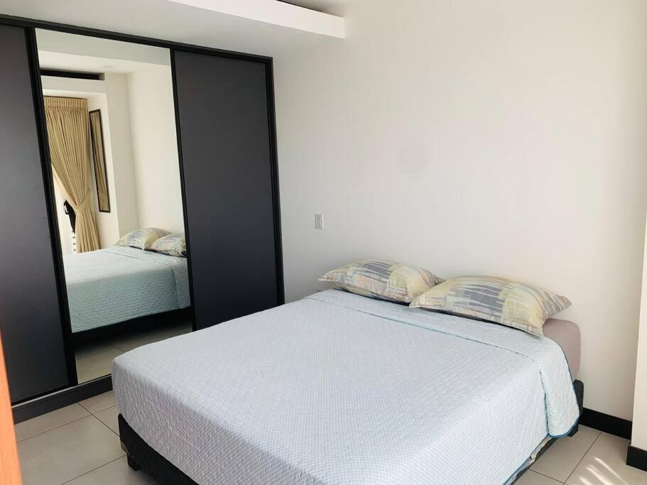 Апартаменты Departamento Con Vista De Lujo Санта-Крус-де-ла-Сьерра Экстерьер фото